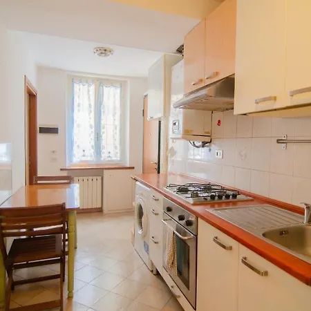 Apartment Inzani 8 *