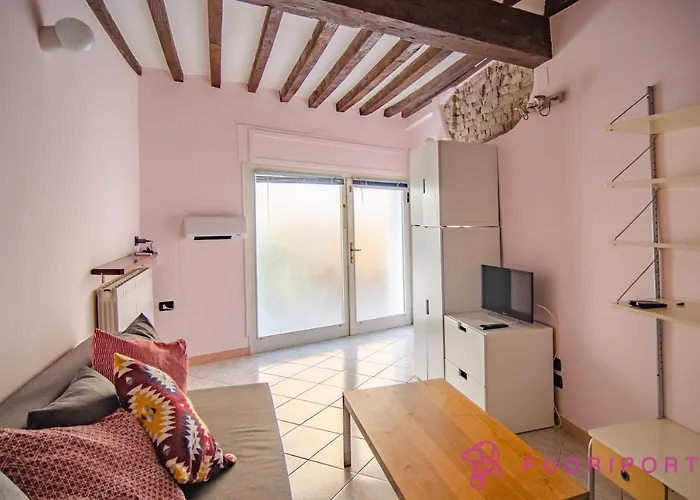 Fuoriporta Affitti Brevi - Inzani 8 * Πάρμα